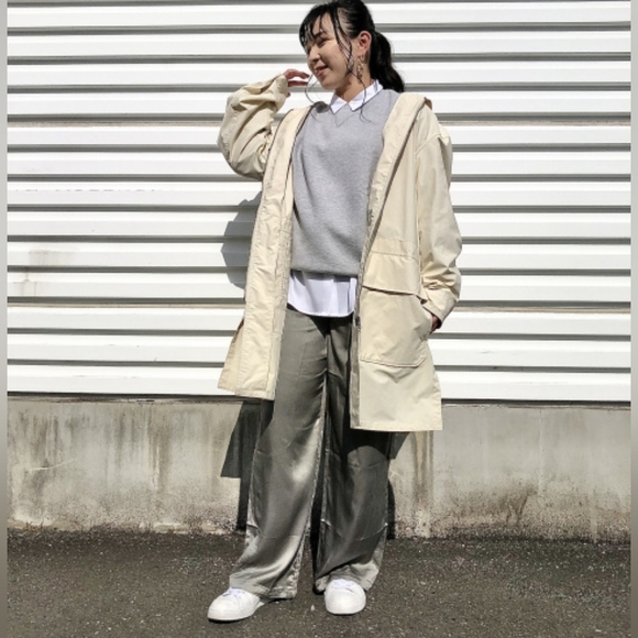 Uniqlo - U Hooded Coat Lightweight Parka Jacket, XS, Creamy White - Picture 4 of 6